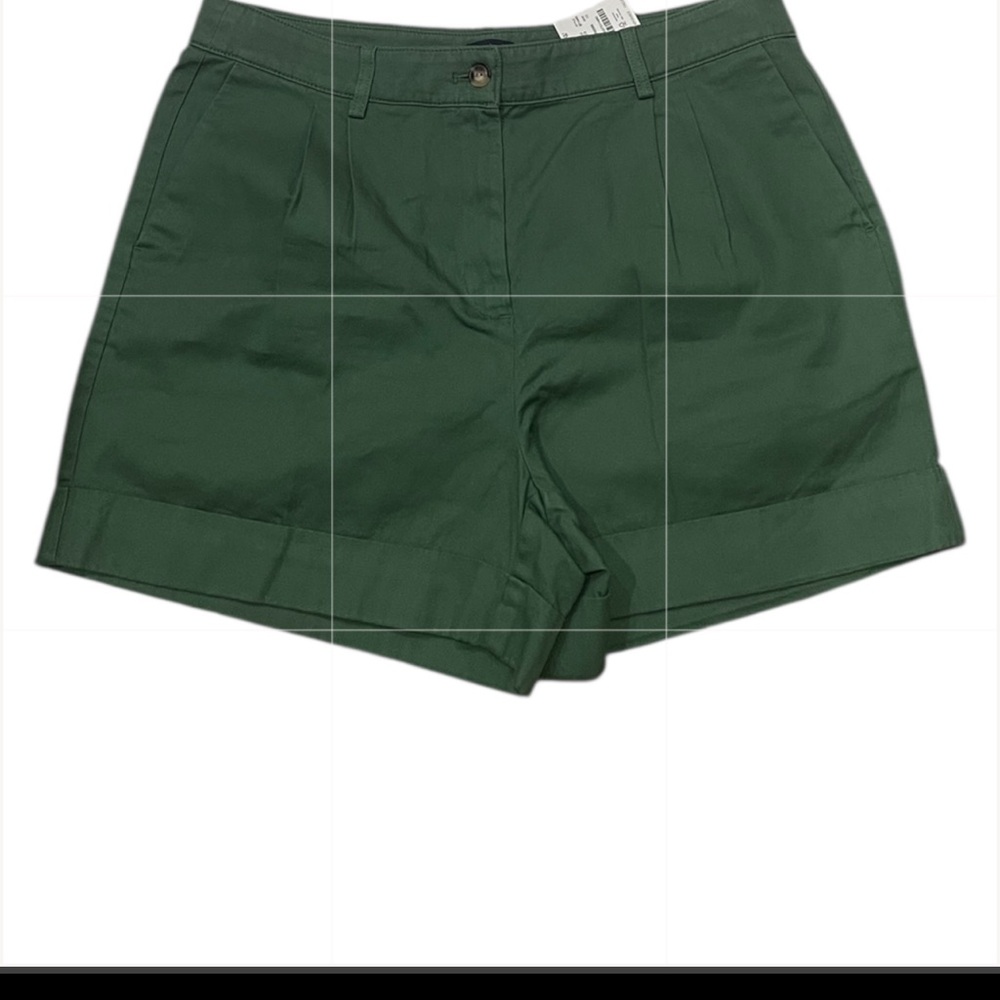 NEW J Crew Green Shorts Size 12 Womens Plated Pockets  4.5 Inseam 100% Cotton